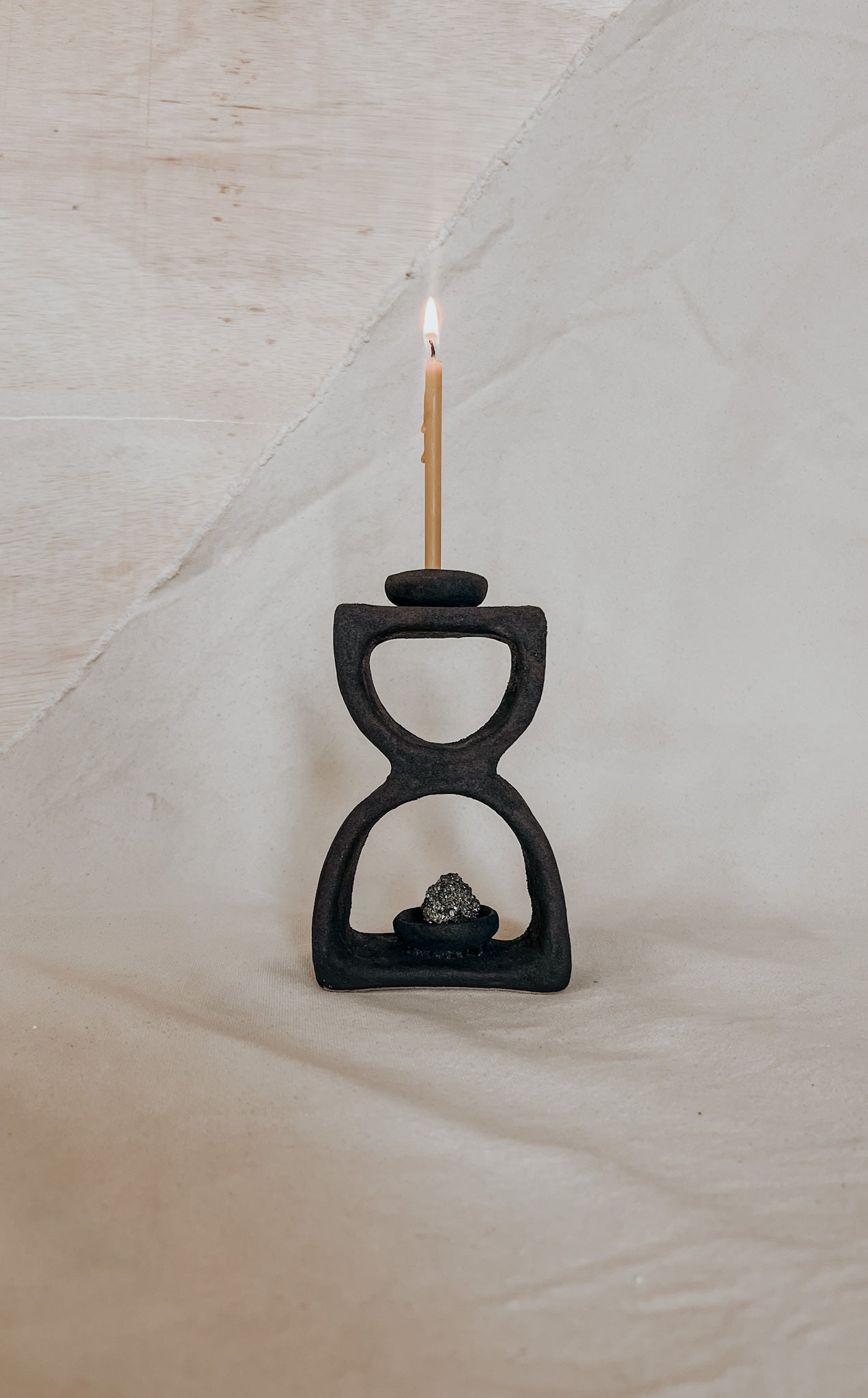 Ceramic Altar No.9 Black Magma
