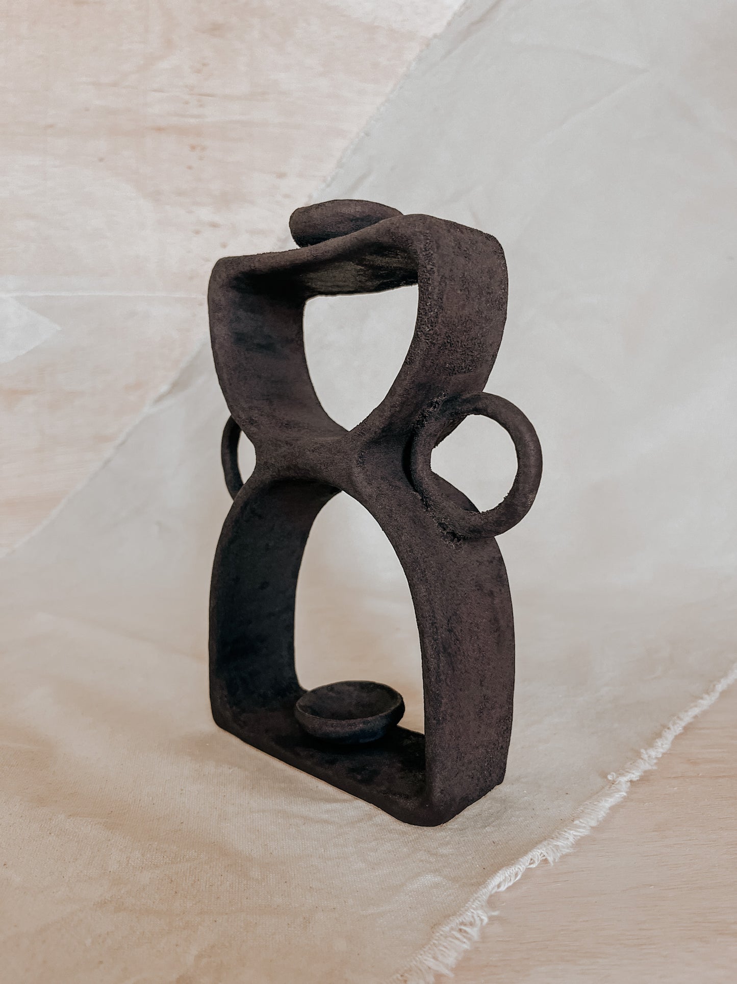Ceramic Altar No.5 Black Magma