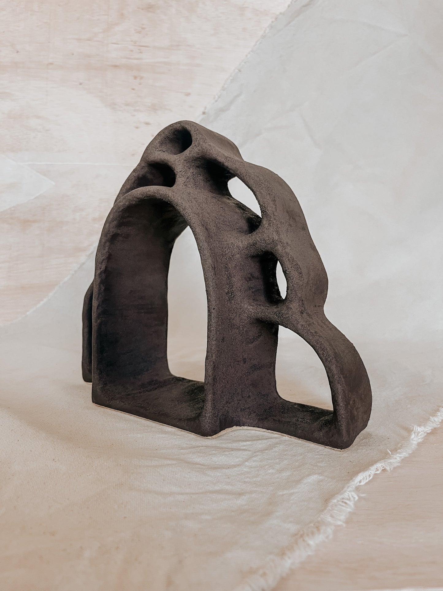 Ceramic Altar No.1 Black Magma