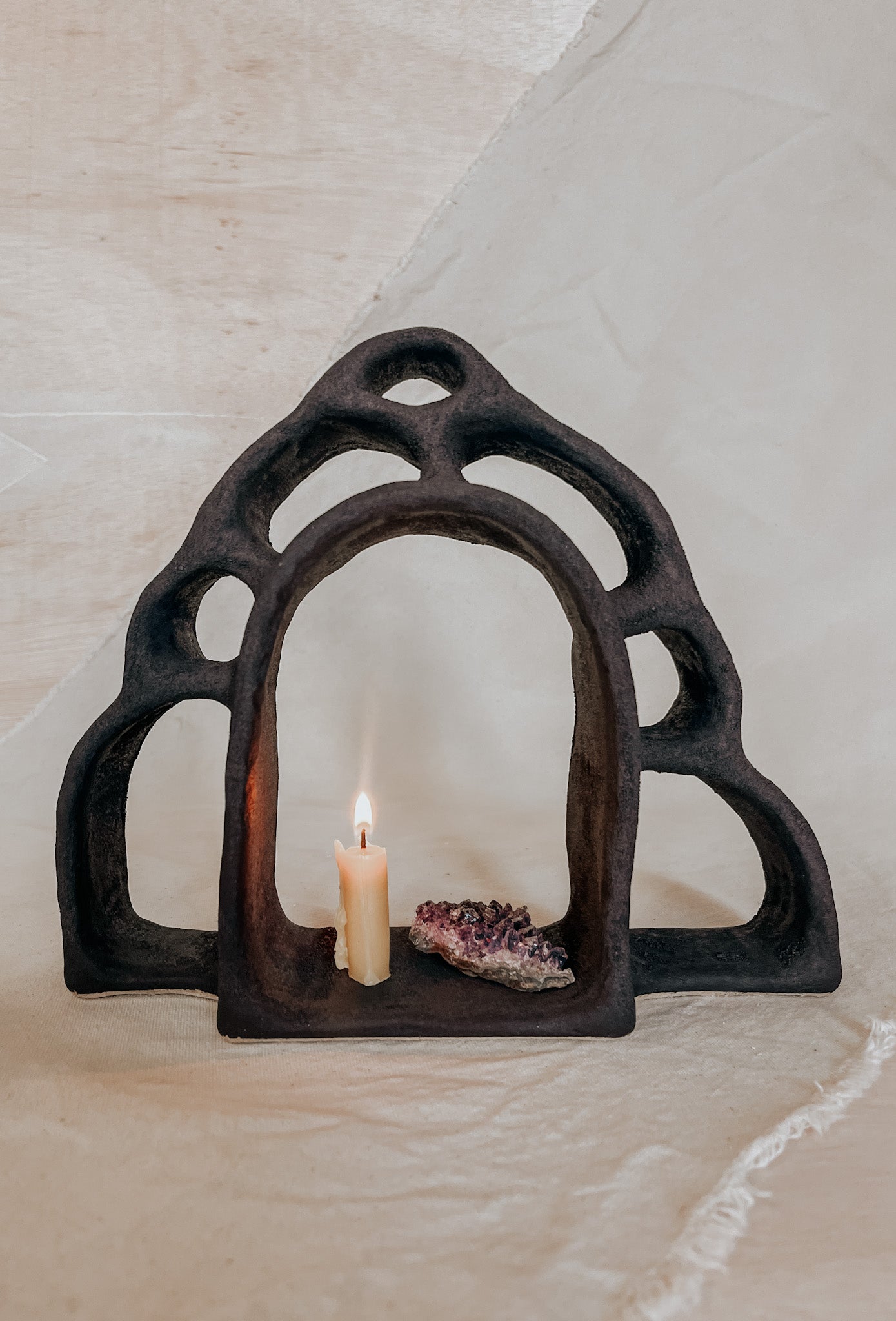 Ceramic Altar No.1 Black Magma